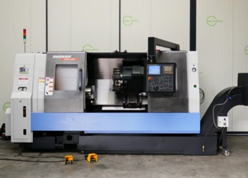 DOOSAN PUMA 200