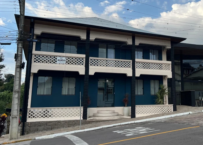 EDIFICAÇÃO COMERCIAL