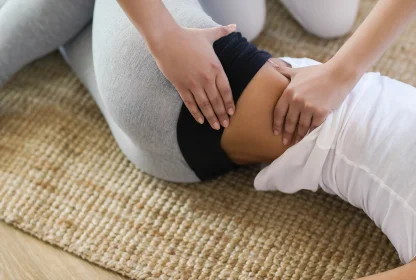 Thai Yoga oferece os benefícios da Yoga por meio da massagem