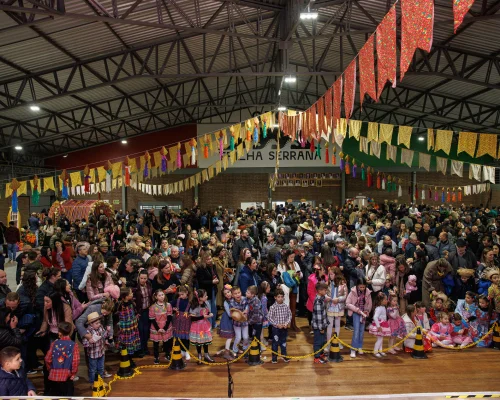 Uma noite de alegria e tradição na Festa de São João do Colégio