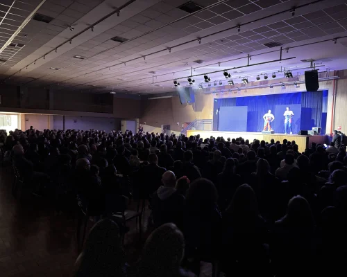 Uma noite especial de homenagem aos pais