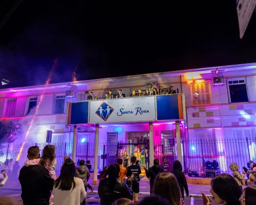 Espetáculo “105 Anos de História” encanta o público