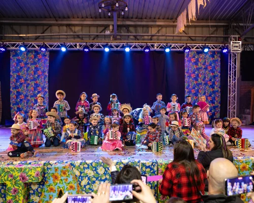 Tradição, alegria e integração marcam a Festa Junina do Colégio