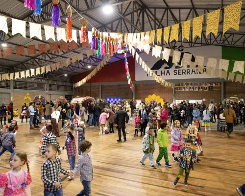 Tradição, alegria e integração marcam a Festa Junina do Colégio