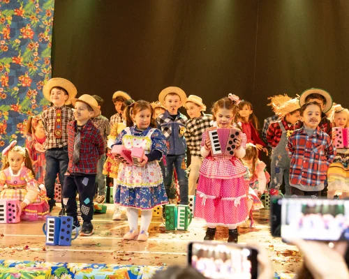 Tradição, alegria e integração marcam a Festa Junina do Colégio