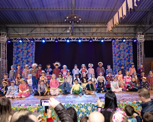 Tradição, alegria e integração marcam a Festa Junina do Colégio