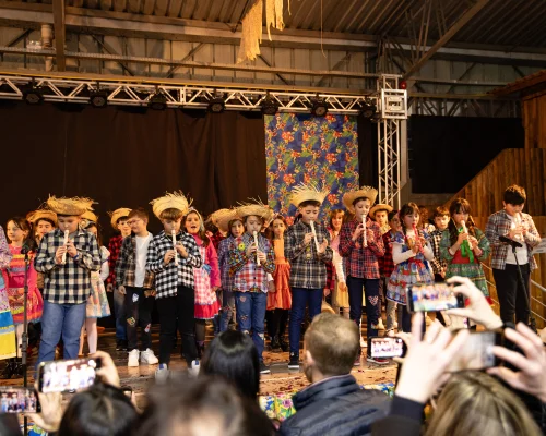 Tradição, alegria e integração marcam a Festa Junina do Colégio