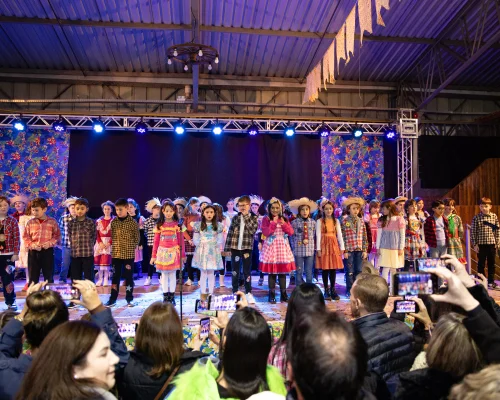 Tradição, alegria e integração marcam a Festa Junina do Colégio
