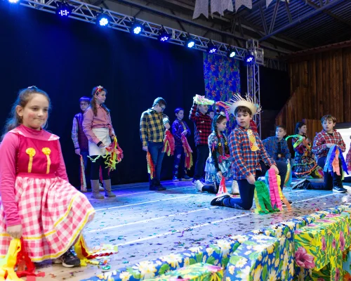 Tradição, alegria e integração marcam a Festa Junina do Colégio