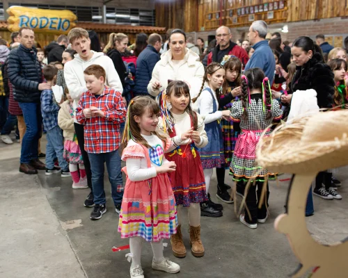 Tradição, alegria e integração marcam a Festa Junina do Colégio