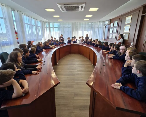 Alunos dos 2º anos visitam a Prefeitura de Carlos Barbosa