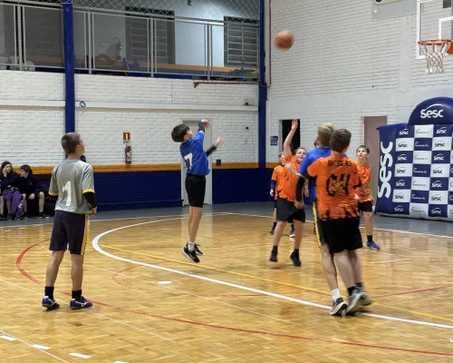 Interséries de Basquete movimentam a escola