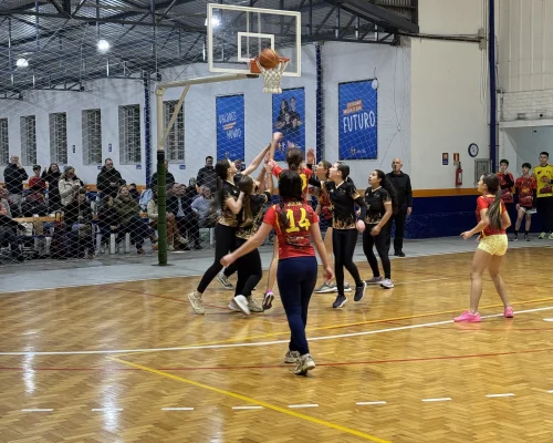 Interséries de Basquete movimentam a escola