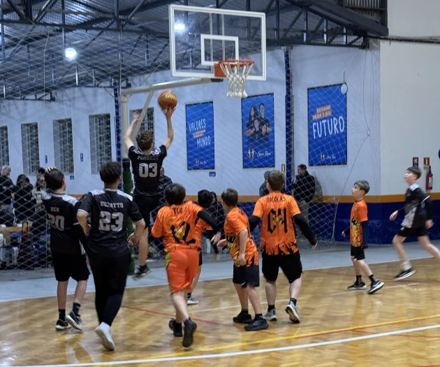Interséries de Basquete movimentam a escola