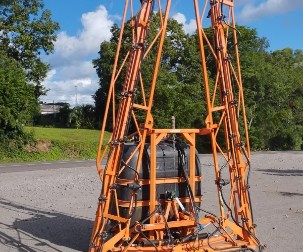 PULVERIZADOR JACTO 600LT