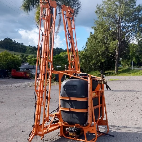 PULVERIZADOR JACTO 600LT