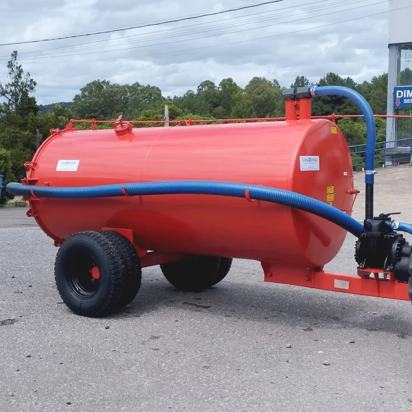 DISTRIBUIDOR DE ESTERCO LÍQUIDO 4000L