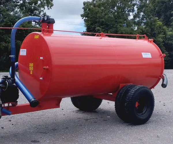 DISTRIBUIDOR DE ESTERCO LÍQUIDO 4000L