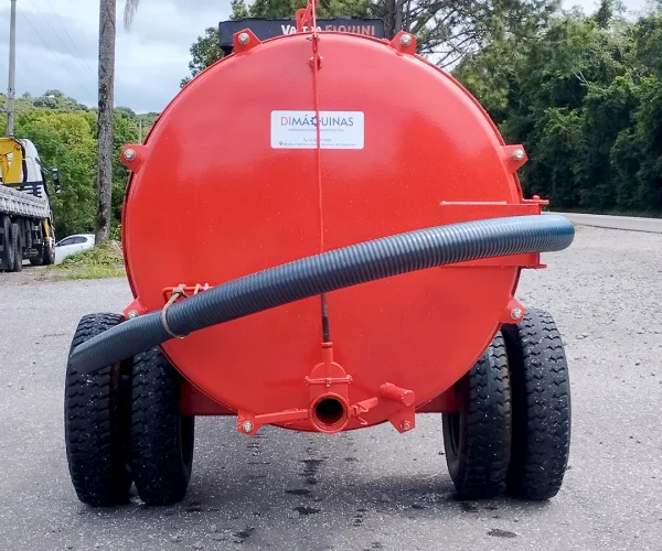 DISTRIBUIDOR DE ESTERCO LÍQUIDO 4000L