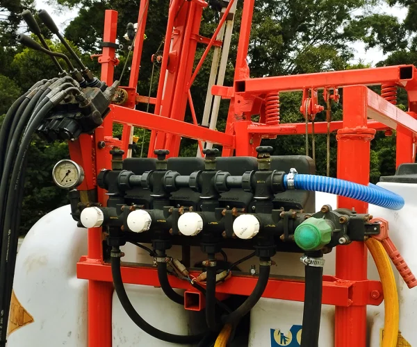 PULVERIZADOR KUHN 800L