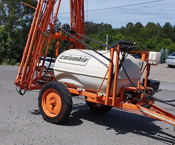 PULVERIZADOR JACTO 2000L