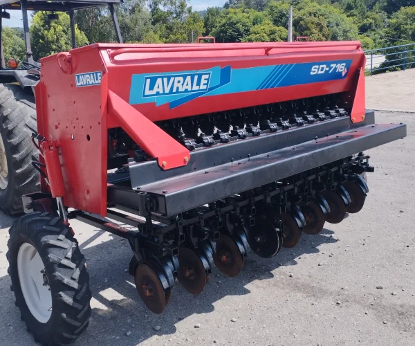 SEMEADEIRA (PLANTADEIRA) LAVRALE