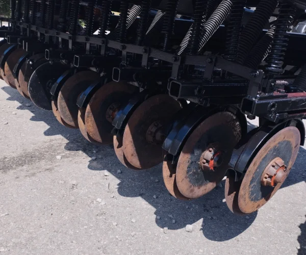 SEMEADEIRA (PLANTADEIRA) LAVRALE