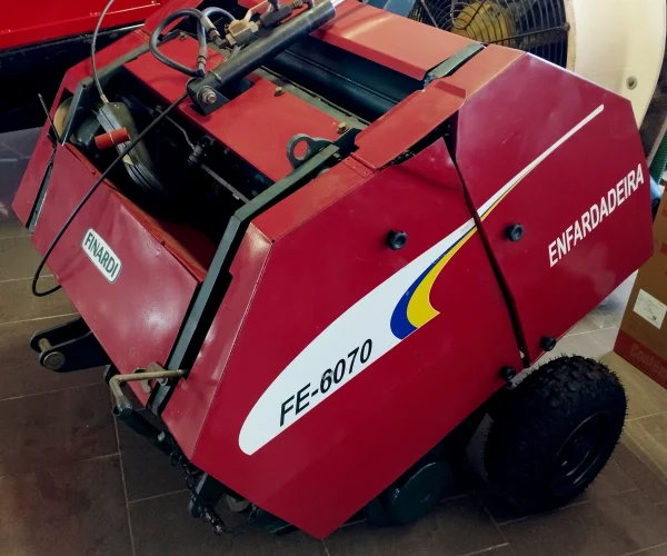 ENFARDADEIRA FINARDI