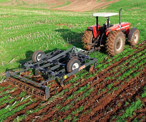 ARADO ESCARIFICADOR SUBSOLADOR CONTROLE REMOTO