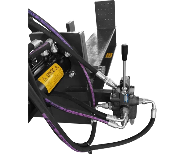 RACHADOR DE LENHA TRATORIZADO