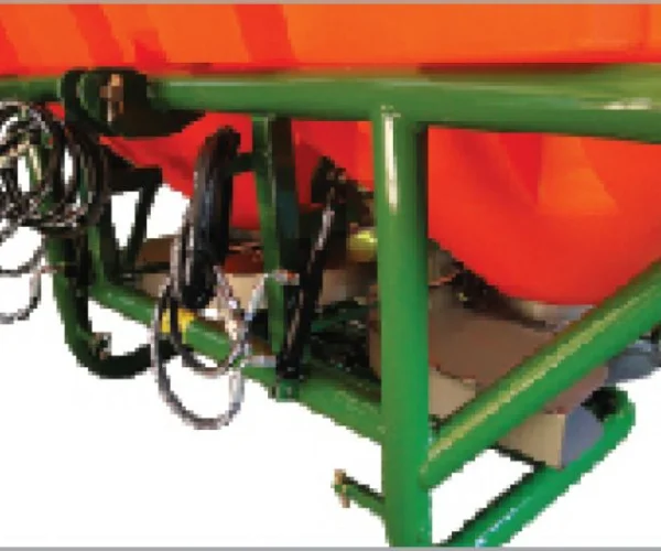 Distribuidor de sementes fertilizantes Maqtron