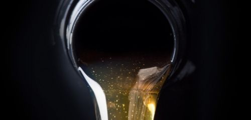 QUAL A DIFERENÇA ENTRE ÓLEO SINTÉTICO E ÓLEO CONVENCIONAL?