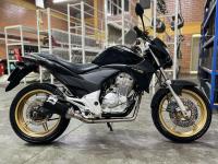 F2 - CB 300