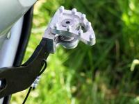 Acero al carbono con punta retráctil