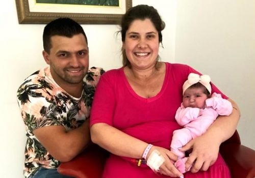 Maria Alice é a primeira bebê de 2024 no Hospital São João Batis