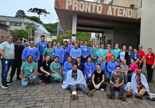 Simulado de atendimento a múltiplas vítimas de desmoronamento