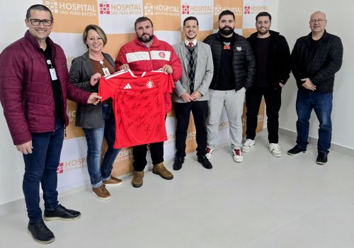 Internacional na campanha de reconstrução do HSJB
