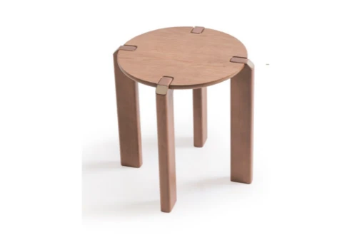 Mesa lateral Satoru