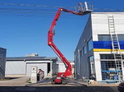 Plataforma Hinowa Lightlift 14,7