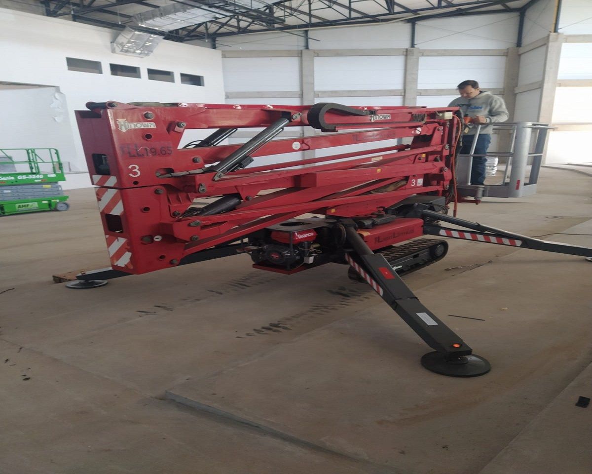 Plataforma Hinowa Lightlift 19,65