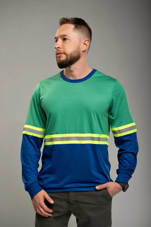 Camiseta com Faixa Refletiva