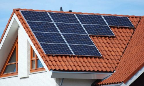 Entenda as vantagens da energia solar e suas aplicações