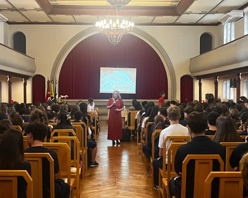 Palestras promovem reflexão sobre o Dia Internacional da Mulher