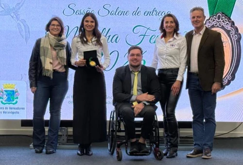 O Colégio Regina Coeli recebeu a Medalha Femaçã!