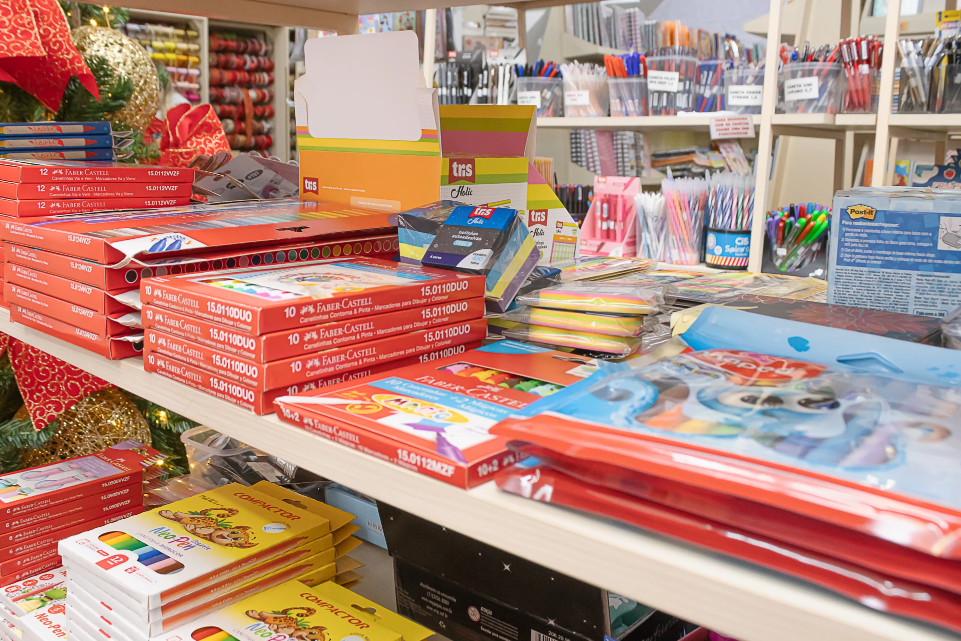 Livraria e Papelaria Reúna
