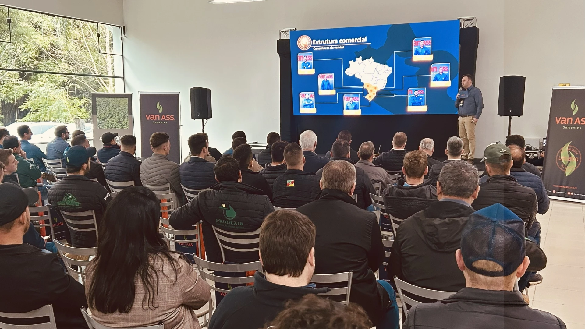 Elite Agro: Van Ass Sementes reúne parceiros de distribuição