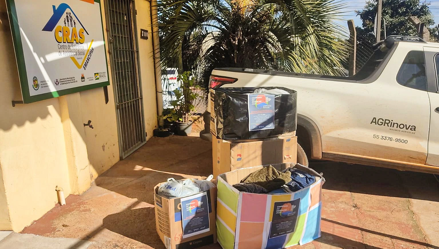 Entrega de doações da Campanha do Agasalho 2025