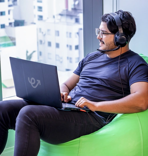 Trabalho híbrido e gestão de equipes